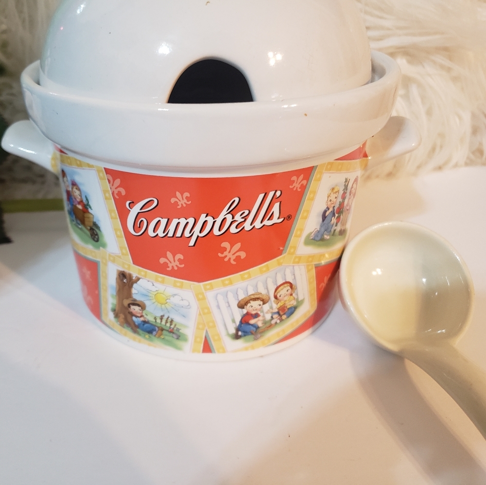 2003 Campbell's Soup Tureen W/ladle.